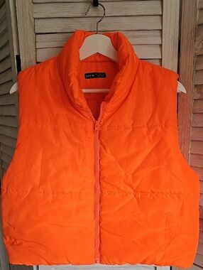 SHEIN Neon Orange Quilted Puffer Vest No Pockets